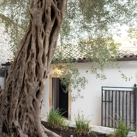 Balela'S Charming Inside Lakka Village *