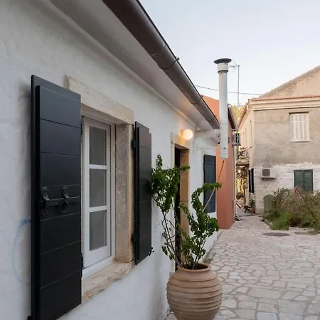 Balela'S Charming Inside Lakka Village Vakantiehuis